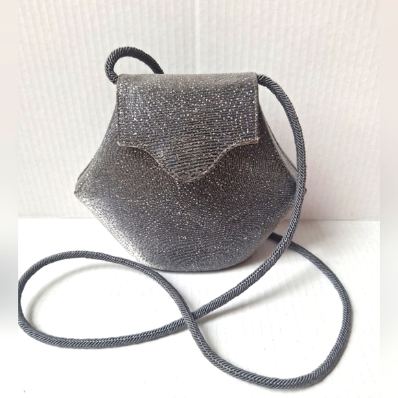 Vintage Stuart Weiztman Gray W/Sparkle Snap Closure Clam Shell Shoulder Bag - Picture 1 of 8